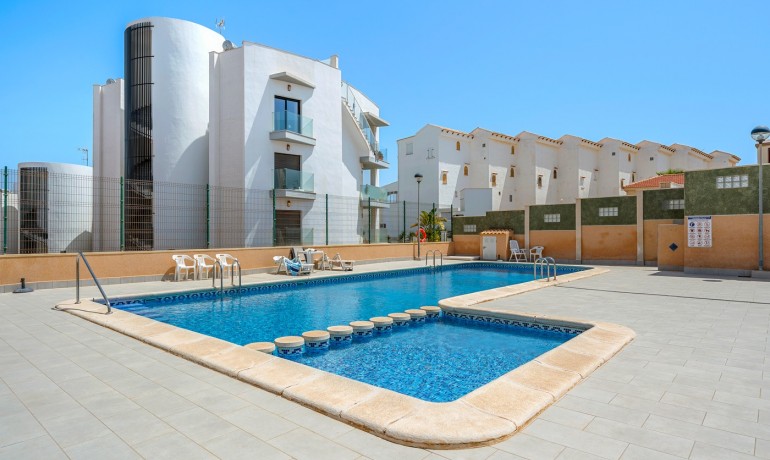 Venta - Apartamento / piso -
Torrevieja - La Mata