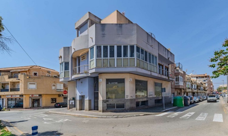 Venta - Comercial -
Torrevieja - Nueva Torrevieja - Aguas Nuevas
