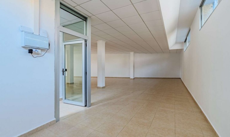 Venta - Comercial -
Torrevieja - Nueva Torrevieja - Aguas Nuevas