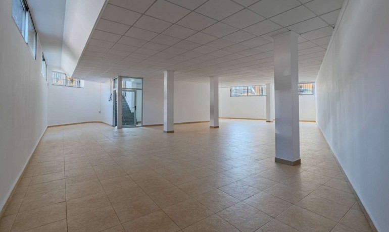 Venta - Comercial -
Torrevieja - Nueva Torrevieja - Aguas Nuevas