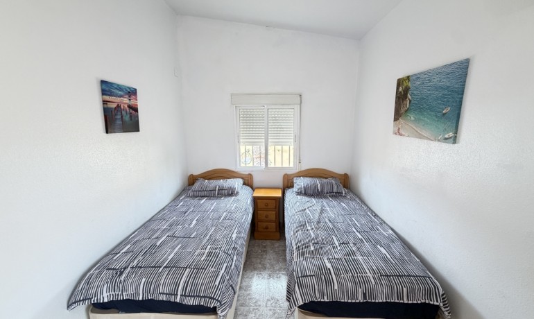 Sale - Villa -
Villamartin