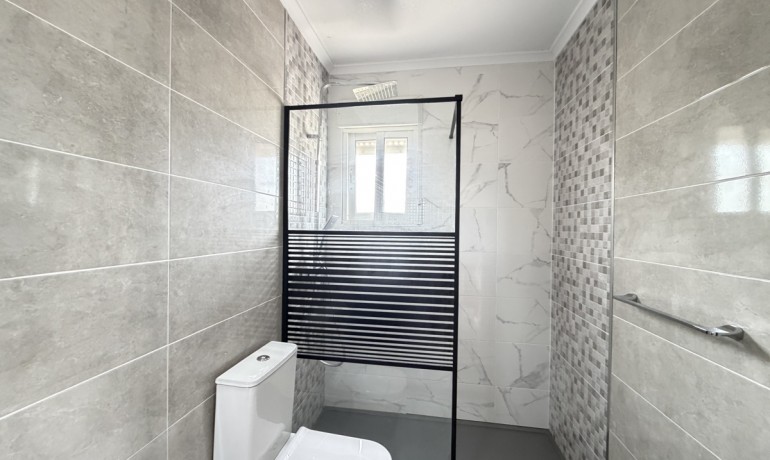 Sale - Villa -
Villamartin