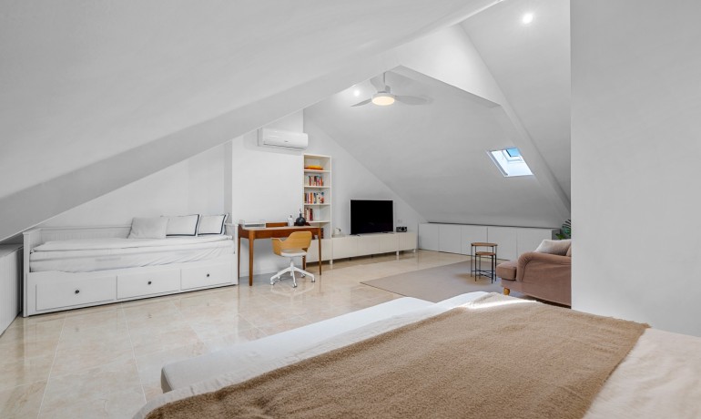 Venta - Casa -
Alicante - Playa San Juan