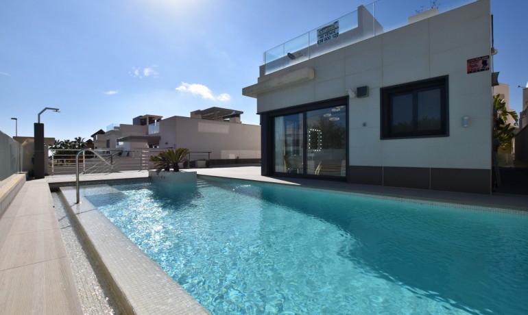 Venta - Villa -
San Miguel de Salinas - San Miguel - Town