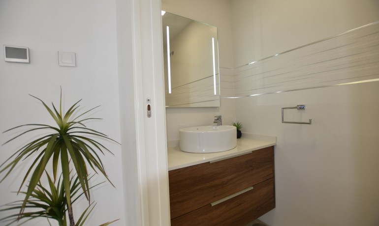 Venta - Villa -
San Miguel de Salinas - San Miguel - Town