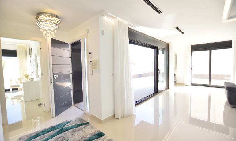 Venta - Villa -
San Miguel de Salinas - San Miguel - Town