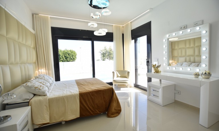 Venta - Villa -
San Miguel de Salinas - San Miguel - Town