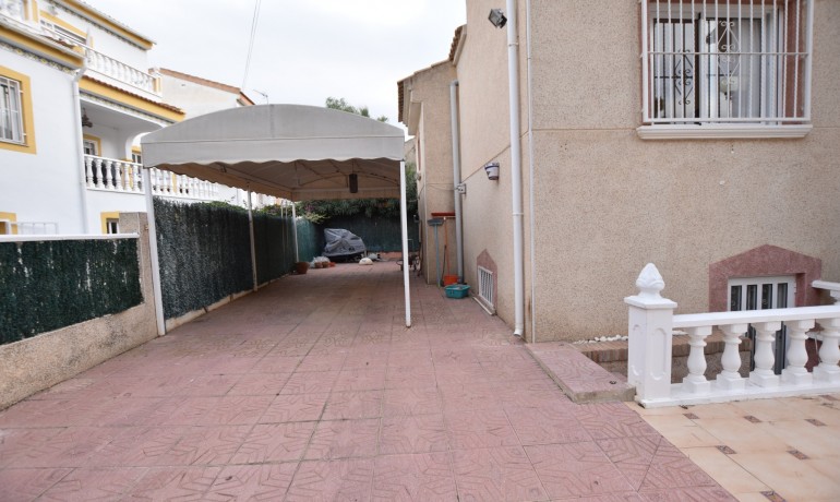 Venta - Villa -
Algorfa - Montemar