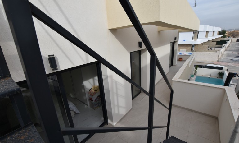 Revente - Villa -
Los Montesinos - La Herrada