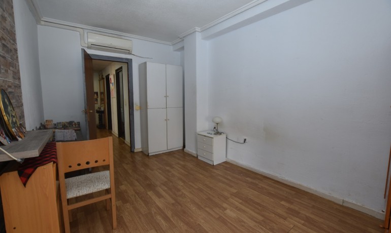 Herverkoop - Appartement / Flat -
Torrevieja - Torrevieja - Centre