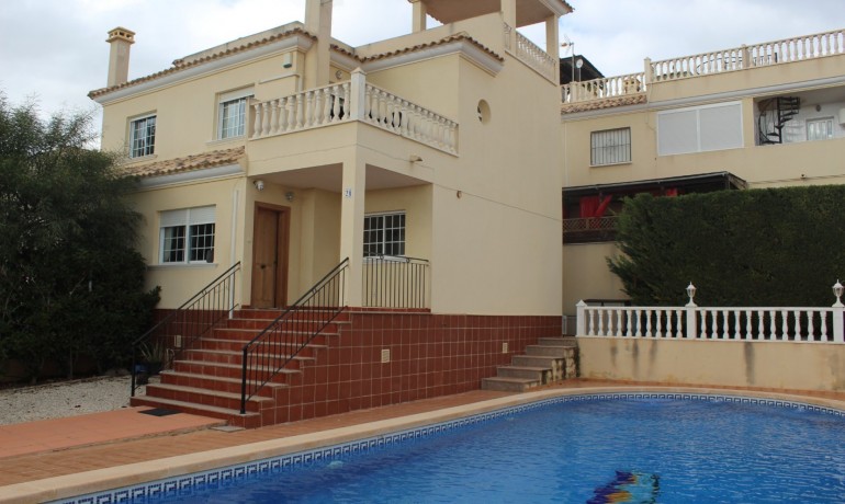 Venta - Villa -
Algorfa - Montemar