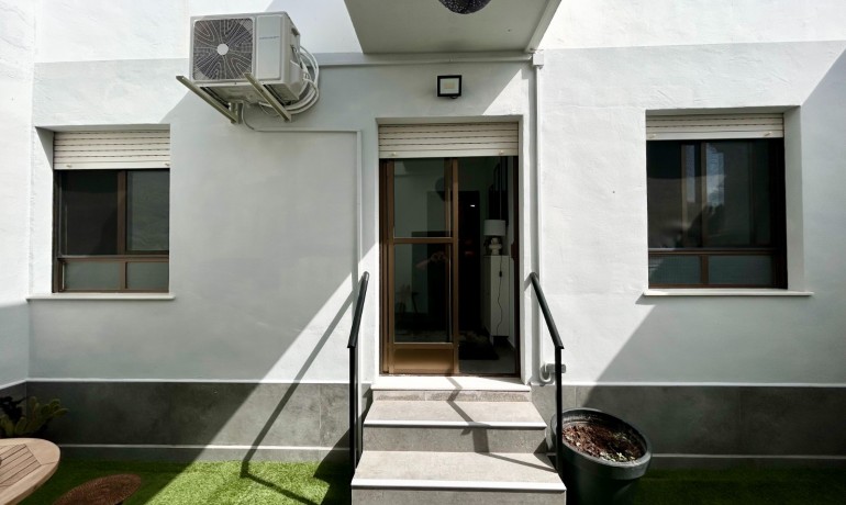 Venta - Apartamento / piso -
Torremendo