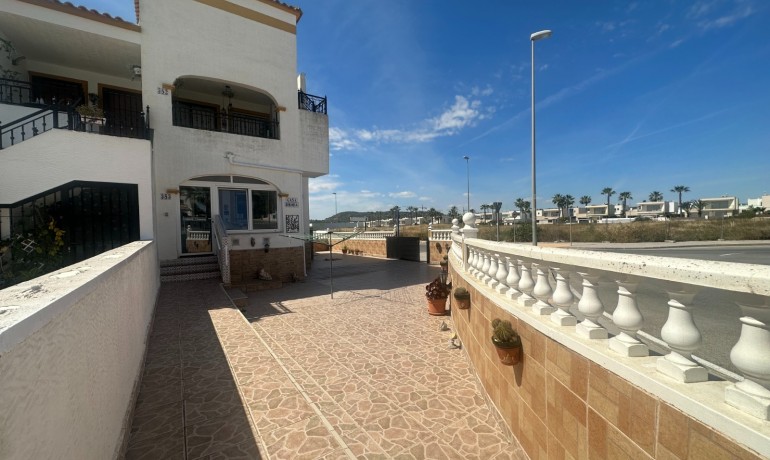 Venta - Apartamento / piso -
Orihuela - Entre Naranjos Vistabella