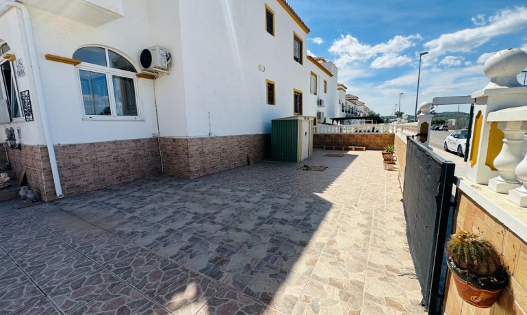Venta - Apartamento / piso -
Orihuela - Entre Naranjos Vistabella