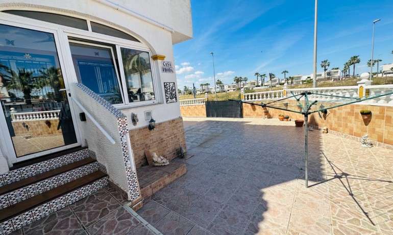 Venta - Apartamento / piso -
Orihuela - Entre Naranjos Vistabella