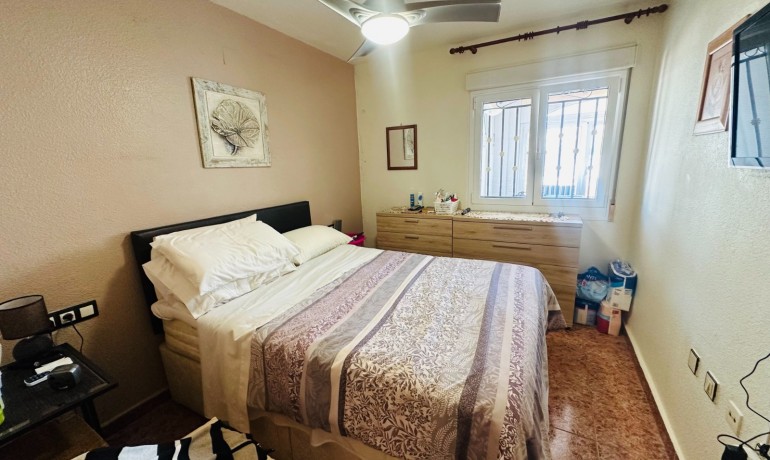 Venta - Apartamento / piso -
Orihuela - Entre Naranjos Vistabella