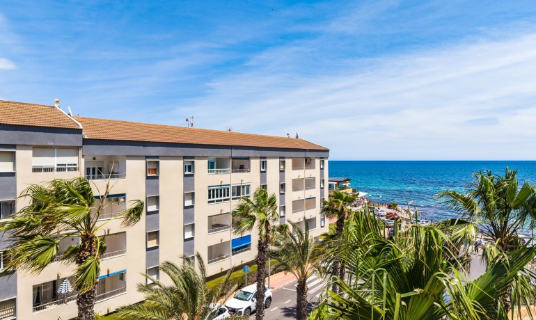 Sale - Apartment / Flat -
Orihuela Costa* - Punta Prima
