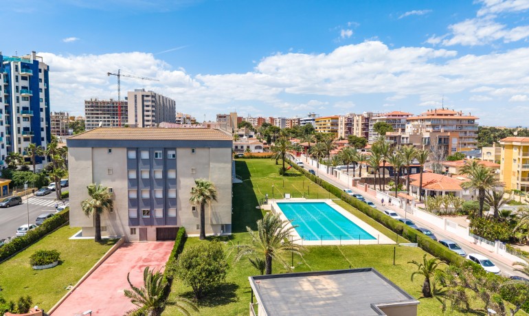 Sale - Apartment / Flat -
Orihuela Costa* - Punta Prima