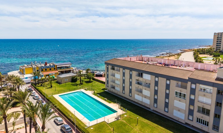 Sale - Apartment / Flat -
Orihuela Costa* - Punta Prima