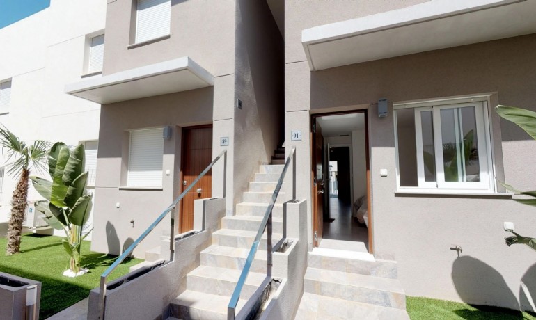 Venta - Apartamento / piso -
Torrevieja - Aguas Nuevas