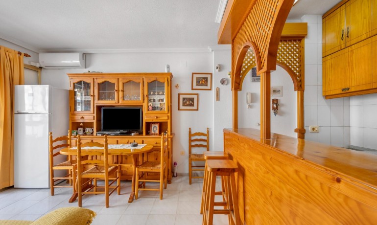 Venta - Apartamento / piso -
Torrevieja - La Mata