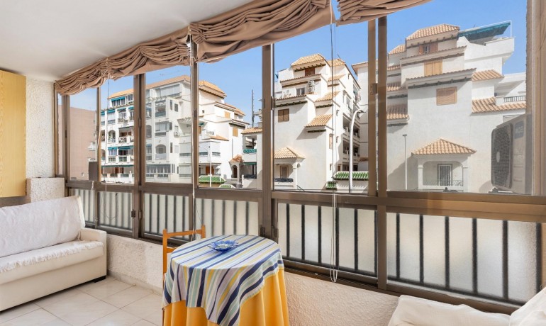 Venta - Apartamento / piso -
Torrevieja - La Mata