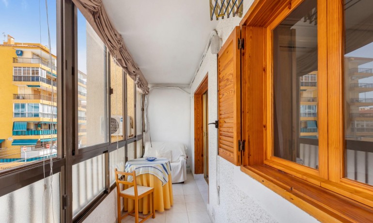 Venta - Apartamento / piso -
Torrevieja - La Mata