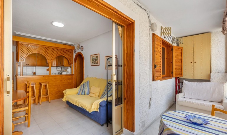 Venta - Apartamento / piso -
Torrevieja - La Mata