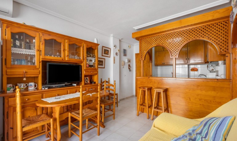 Venta - Apartamento / piso -
Torrevieja - La Mata