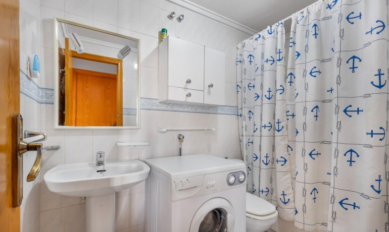 Venta - Apartamento / piso -
Torrevieja - La Mata