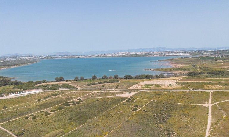 Venta - Apartamento / piso -
Torrevieja - La Mata