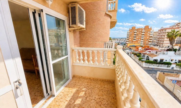 Venta - Apartamento / piso -
Torrevieja - Nueva Torrevieja