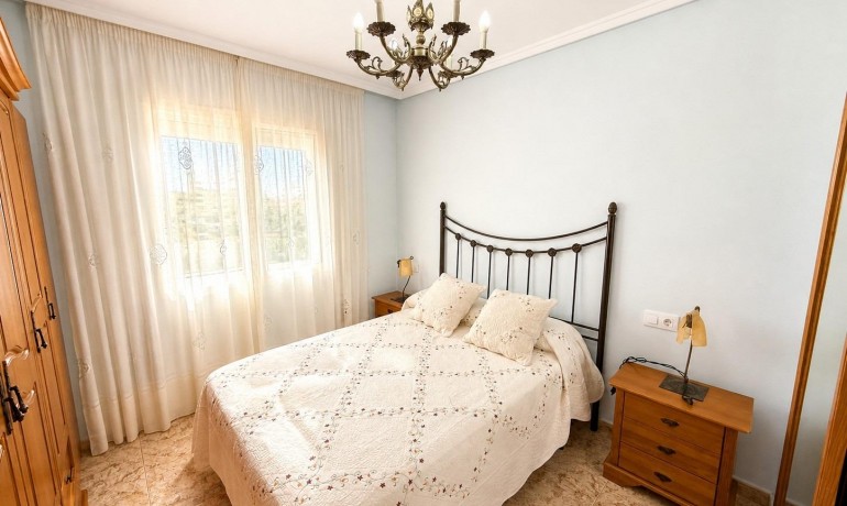 Venta - Apartamento / piso -
Torrevieja - Nueva Torrevieja