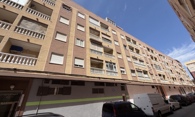 Sale - Apartment / Flat -
Torrevieja* - Torrevieja