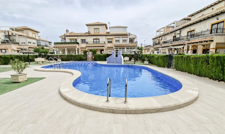Revente - Appartement / Flat -
Orihuela Costa