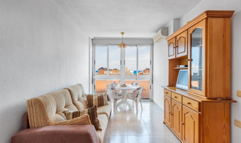 Venta - Apartamento / piso -
Torrevieja - La Mata pueblo
