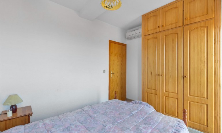Venta - Apartamento / piso -
Torrevieja - La Mata pueblo