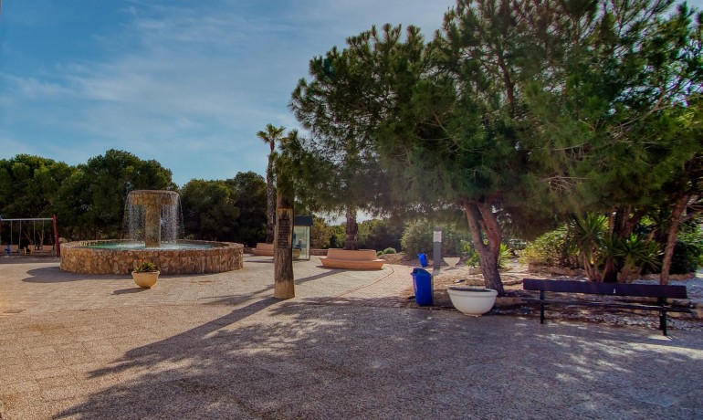 Venta - Apartamento / piso -
Torrevieja - La Mata pueblo