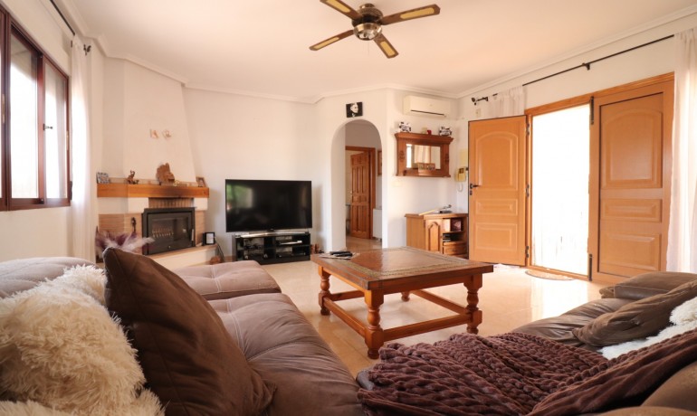 Venta - Villa -
Formentera del Segura - Fincas de La Vega