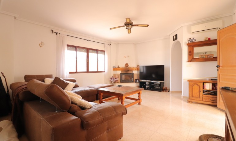 Venta - Villa -
Formentera del Segura - Fincas de La Vega
