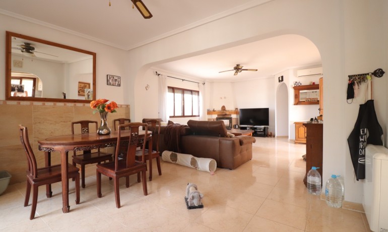 Venta - Villa -
Formentera del Segura - Fincas de La Vega