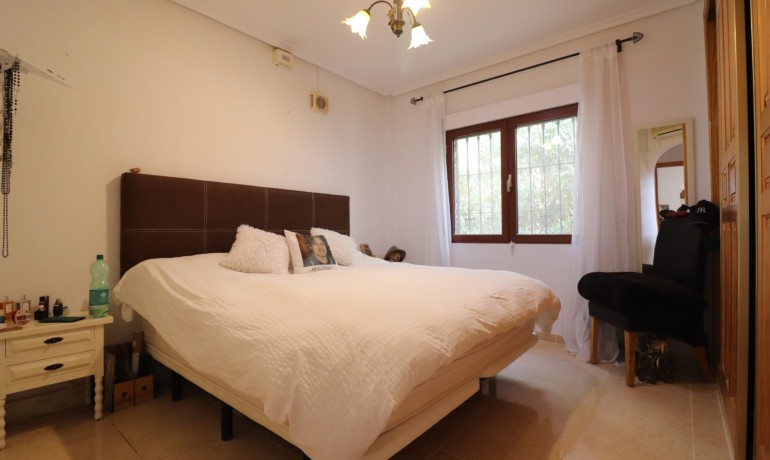 Venta - Villa -
Formentera del Segura - Fincas de La Vega