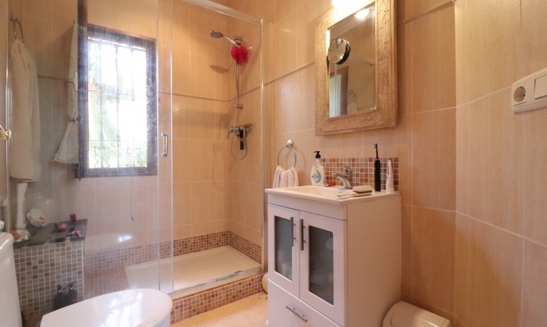 Venta - Villa -
Formentera del Segura - Fincas de La Vega