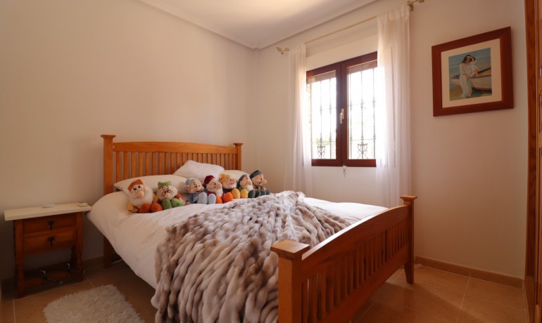 Venta - Villa -
Formentera del Segura - Fincas de La Vega