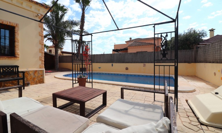 Venta - Villa -
Formentera del Segura - Fincas de La Vega