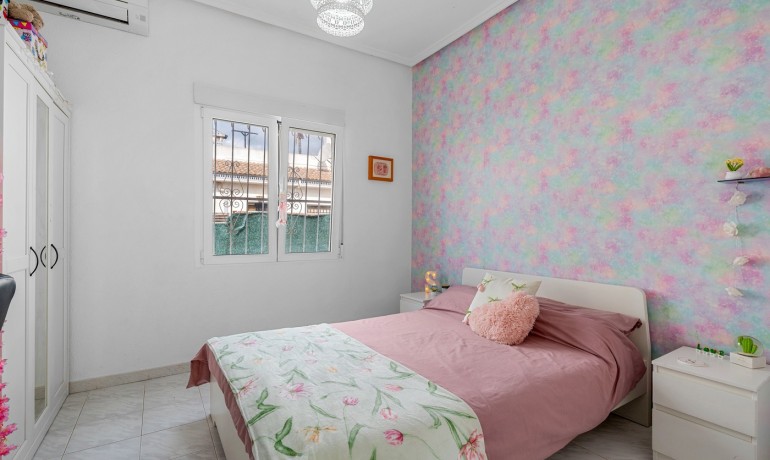 Venta - Villa -
Ciudad Quesada - Pueblo Bravo