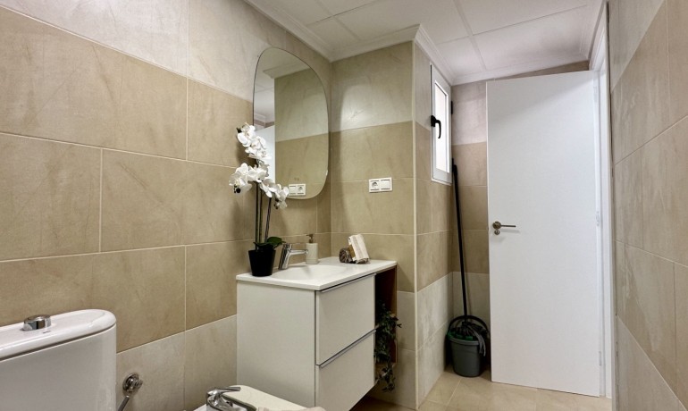 Venta - Apartamento / piso -
Torrevieja - Torrevieja - Centre