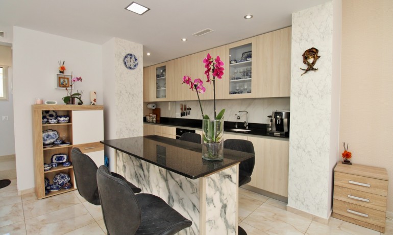 Venta - Villa -
Villamartin