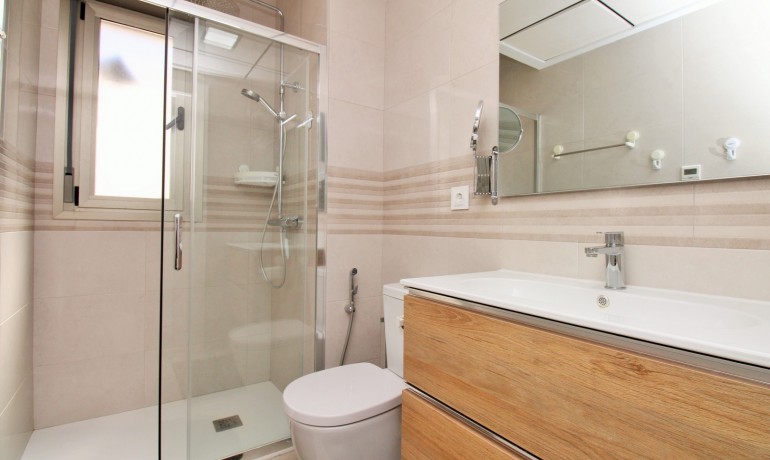 Venta - Villa -
Villamartin