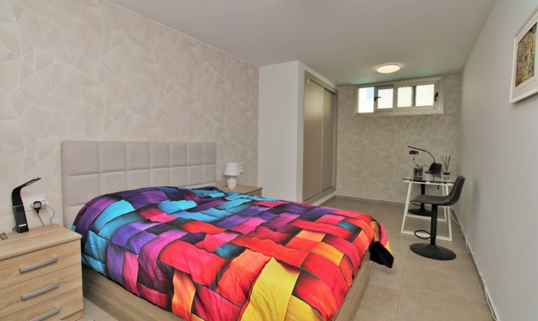 Venta - Villa -
Villamartin